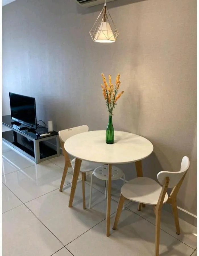 아파트 Suasana Suites D'Homestay Jb Town 조호르 바루